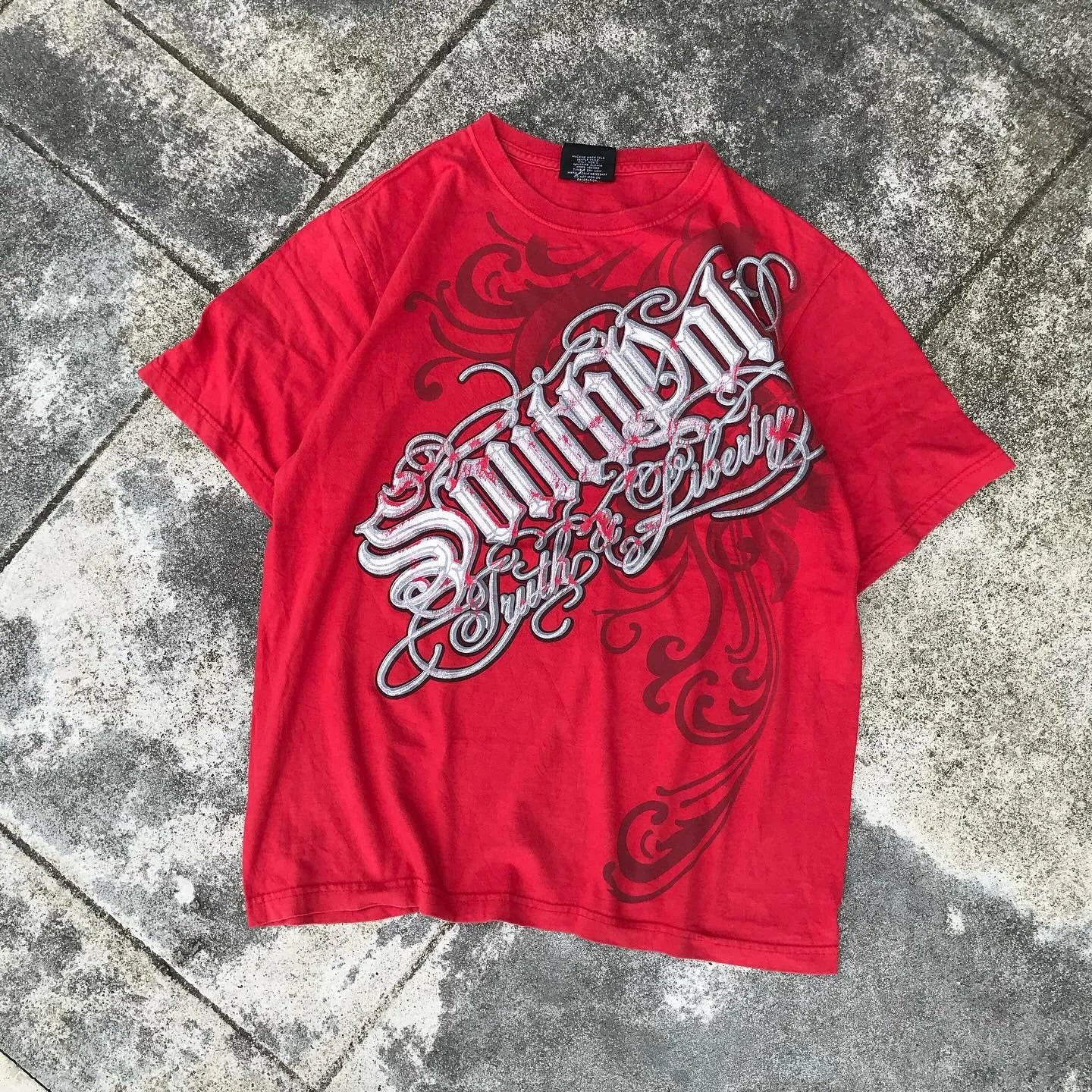 Red Southpole Graffiti T-Shirt Mens Urban Streetwear Art Bold Vintage Distressed Style Tops Hip-Hop American Women Casual Wear
