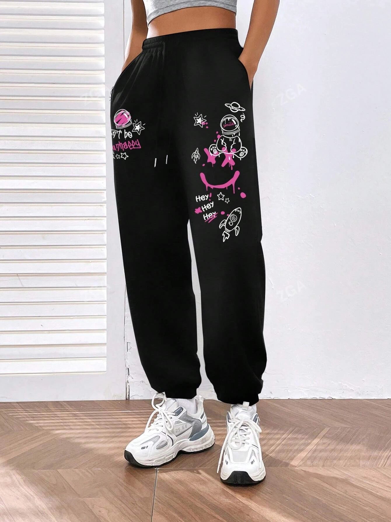 Women's Casual Graffiti Printed Sweatpants For Everyday Wear Versatile Pocket Drawstring Trendy Street Pant Female Autumn Winter