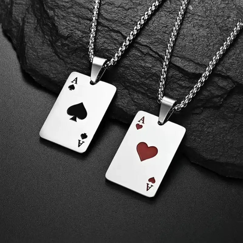 The 2025 new 2PCS hip-hop style declaration card Spades heart necklace is suitable for both men and women to wear. It is a penda