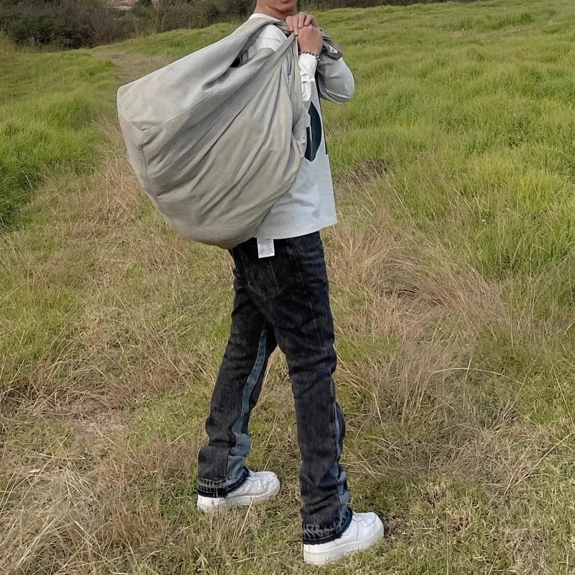 Vintage Flared Jeans for Men Y2k Streetwear Frayed Jean Pants Baggy Hip Hop Graffiti Colorblock Slim Fit Denim Jeans Man Black